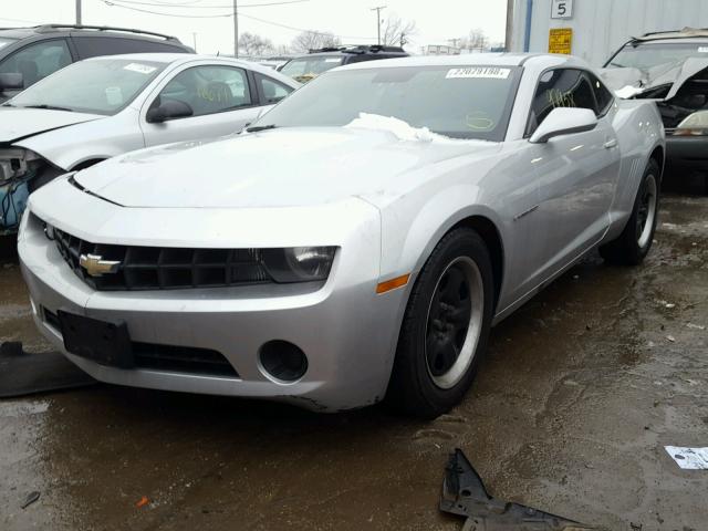 2G1FA1EV5A9217206 - 2010 CHEVROLET CAMARO LS SILVER photo 2