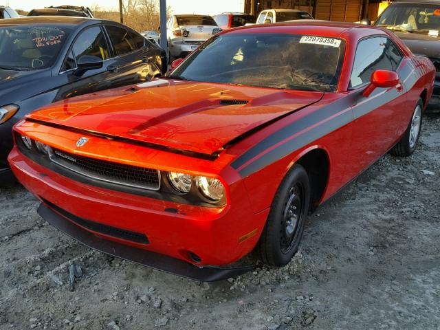 2B3CJ4DV0AH157517 - 2010 DODGE CHALLENGER RED photo 2