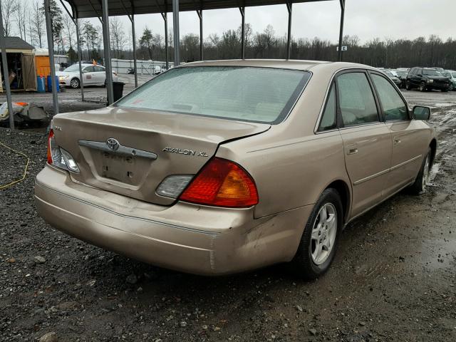 4T1BF28B72U200664 - 2002 TOYOTA AVALON XL GOLD photo 4