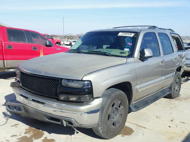 1GNEC13T71R221110 - 2001 CHEVROLET TAHOE C150 TAN photo 2