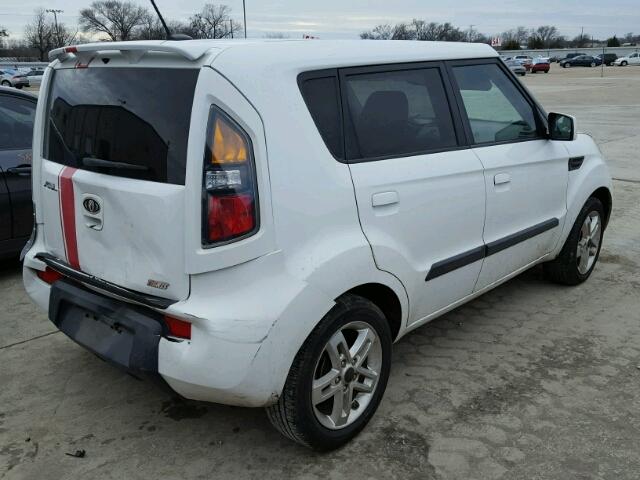 KNDJT2A27A7149571 - 2010 KIA SOUL + WHITE photo 4