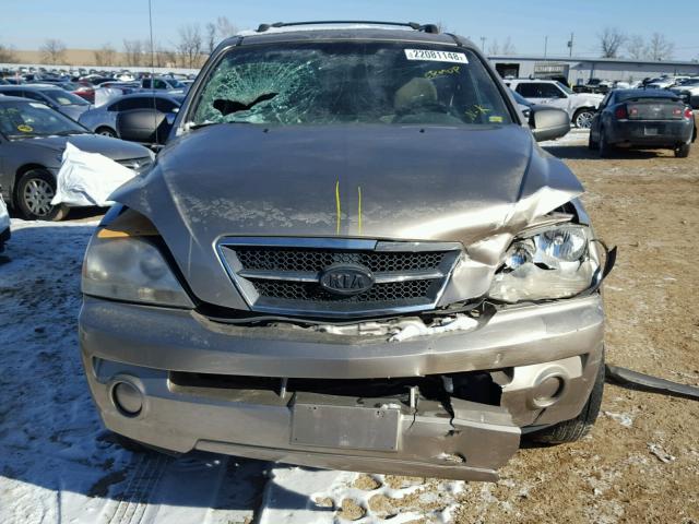 KNDJC733755351797 - 2005 KIA SORENTO EX TAN photo 7