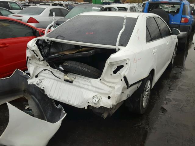 4T1BD1FK5EU128970 - 2014 TOYOTA CAMRY HYBR WHITE photo 4