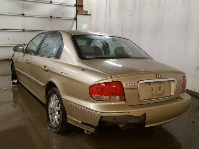 KMHWF35H44A963701 - 2004 HYUNDAI SONATA GLS GOLD photo 3