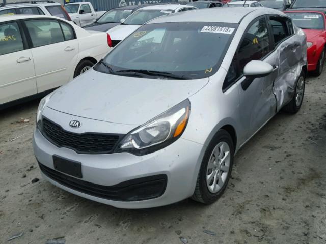 KNADM4A39F6469712 - 2015 KIA RIO LX SILVER photo 2