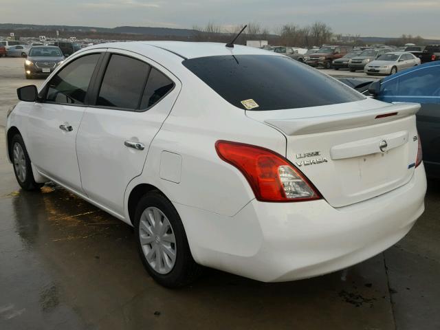 3N1CN7AP4FL815920 - 2015 NISSAN VERSA S WHITE photo 3