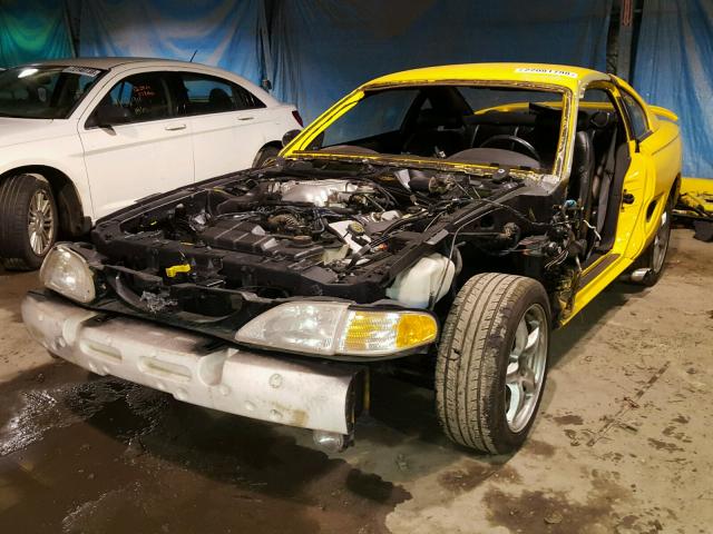 1FAFP47V2WF209993 - 1998 FORD MUSTANG CO YELLOW photo 2