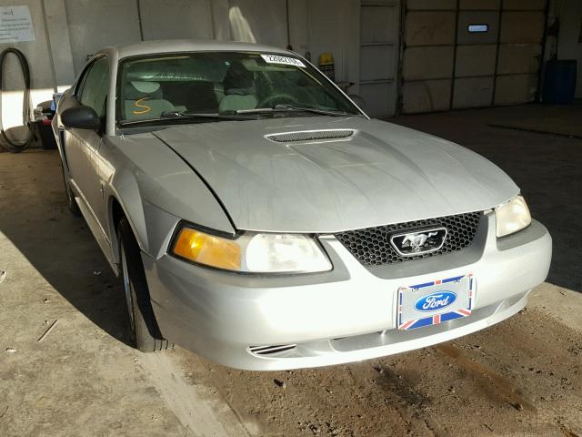 1FAFP4045YF202153 - 2000 FORD MUSTANG SILVER photo 1