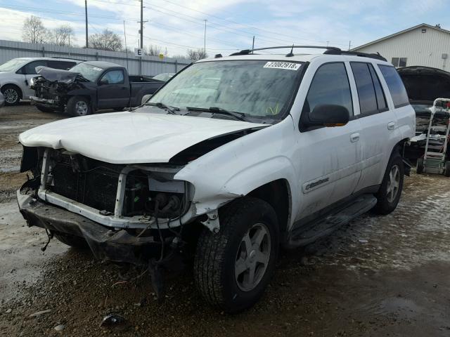 1GNDT13S852359434 - 2005 CHEVROLET TRAILBLAZE WHITE photo 2