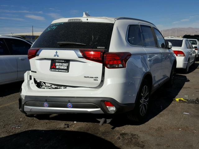 JA4AZ3A38HZ063238 - 2017 MITSUBISHI OUTLANDER WHITE photo 4