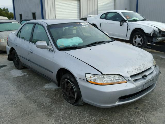 JHMCG6653YC036384 - 2000 HONDA ACCORD LX SILVER photo 1