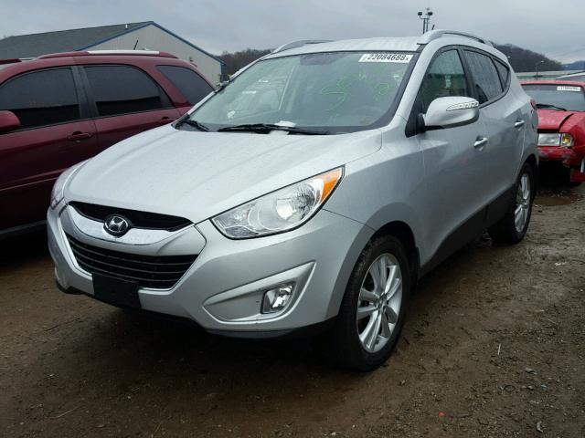 KM8JU3AC5BU292187 - 2011 HYUNDAI TUCSON GLS SILVER photo 2