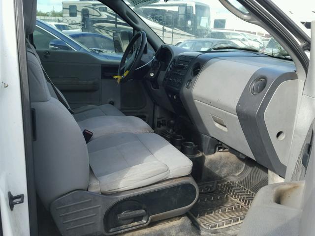 1FTPX14564NA89586 - 2004 FORD F150 WHITE photo 5