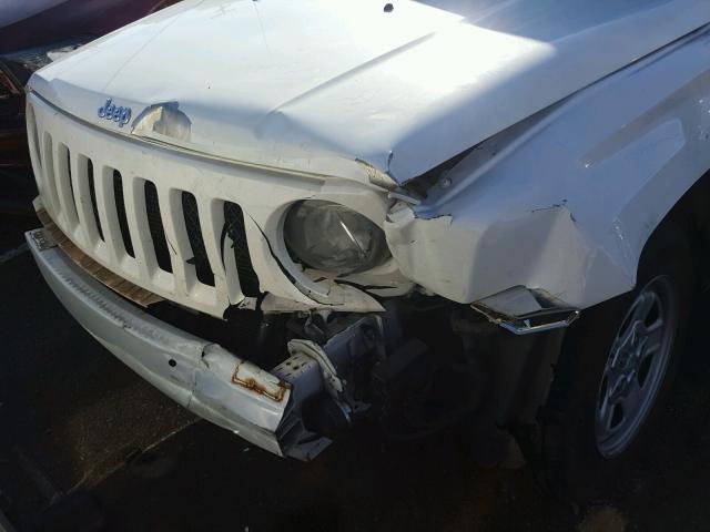 1C4NJPBA5DD238233 - 2013 JEEP PATRIOT SP WHITE photo 9