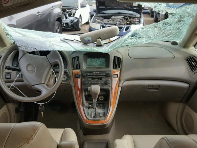 JT6GF10U9Y0046726 - 2000 LEXUS RX 300 GOLD photo 9