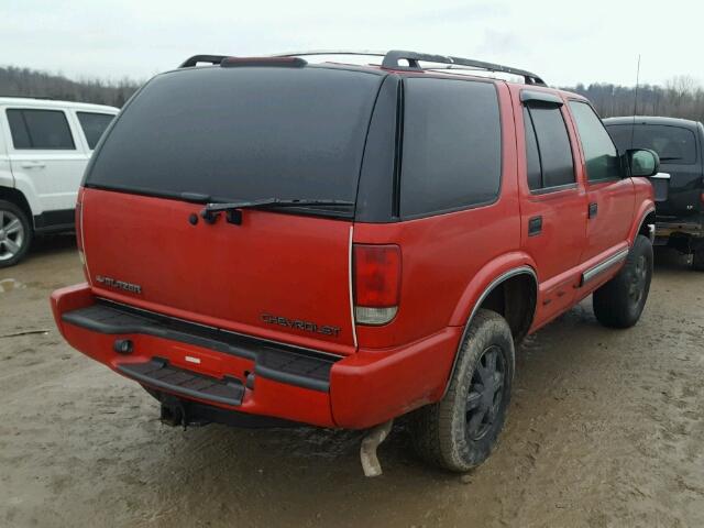 1GNDT13W21K210496 - 2001 CHEVROLET BLAZER RED photo 4