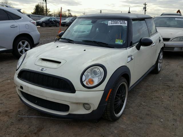 WMWMF73557TL87537 - 2007 MINI COOPER S TWO TONE photo 2