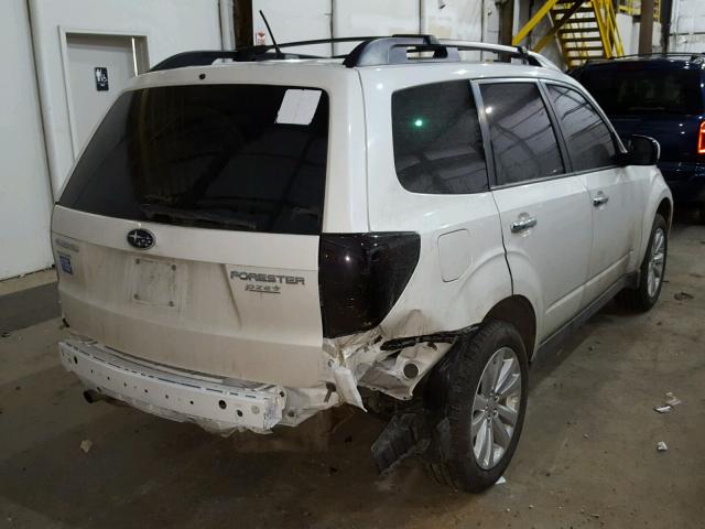 JF2SHADC6CH466664 - 2012 SUBARU FORESTER 2 WHITE photo 4