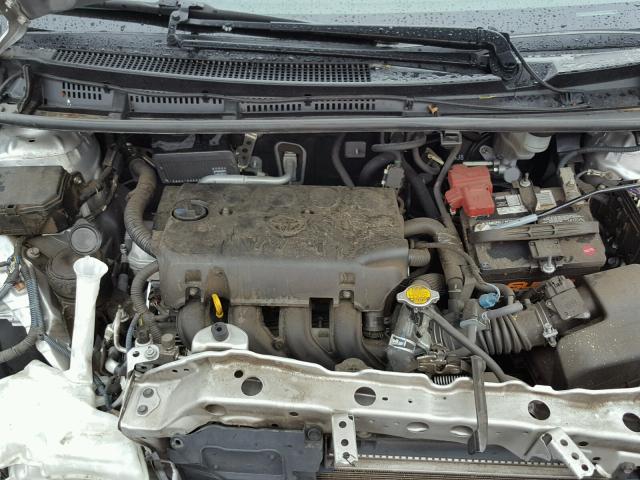 JTDKTUD3XDD559646 - 2013 TOYOTA YARIS SILVER photo 7