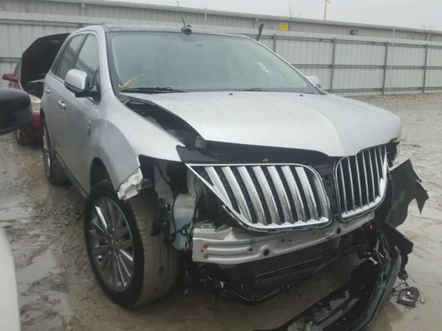 2LMDJ8JK3BBJ34452 - 2011 LINCOLN MKX SILVER photo 1