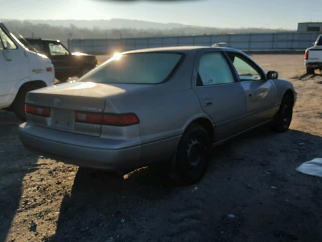 4T1BF22K7WU053180 - 1998 TOYOTA CAMRY CE GOLD photo 4
