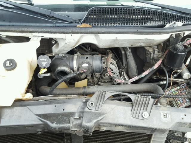 1GBFG15T161214324 - 2006 CHEVROLET EXPRESS G1 WHITE photo 7