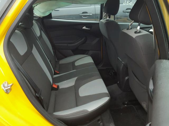 1FAHP3F25CL311439 - 2012 FORD FOCUS SE YELLOW photo 6