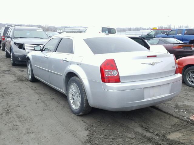 2C3CA5CVXAH201291 - 2010 CHRYSLER 300 TOURIN SILVER photo 3