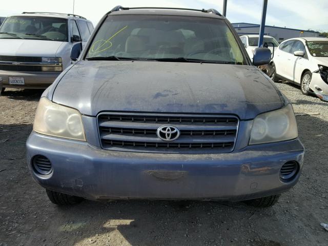 JTEGF21A320053113 - 2002 TOYOTA HIGHLANDER BLUE photo 9