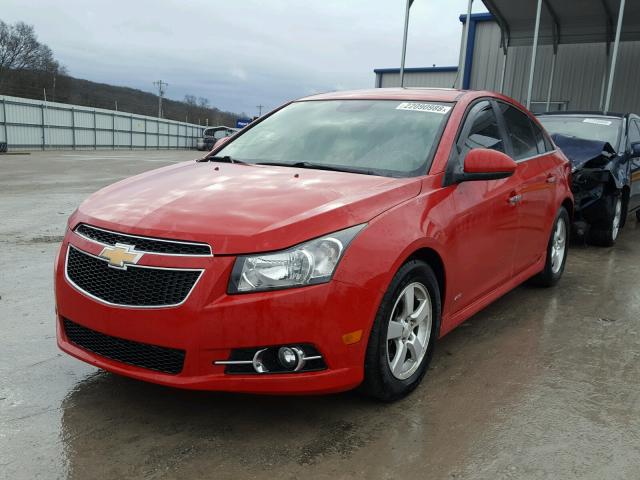 1G1PC5SB1D7108215 - 2013 CHEVROLET CRUZE LT RED photo 2