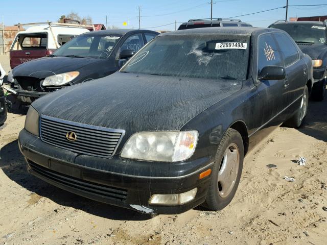 JT8BH28F2W0117057 - 1998 LEXUS LS 400 BLACK photo 2