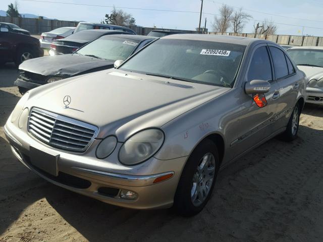 WDBUF65J04A468927 - 2004 MERCEDES-BENZ E 320 TAN photo 2