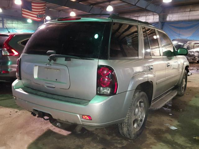 1GNDT13S582223847 - 2008 CHEVROLET TRAILBLAZE SILVER photo 4