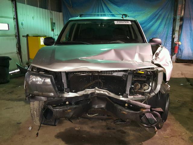 1GNDT13S582223847 - 2008 CHEVROLET TRAILBLAZE SILVER photo 9