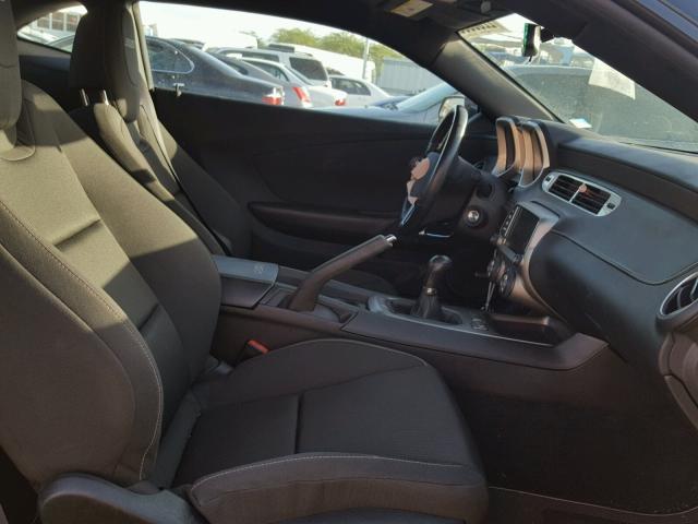 2G1FS1EWXE9199748 - 2014 CHEVROLET CAMARO SS Negro foto 5