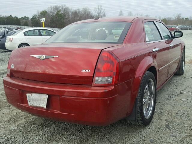 2C3LA43R97H860288 - 2007 CHRYSLER 300 RED photo 4