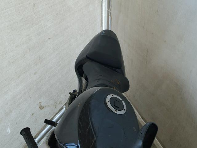 JKAZX4J1X7A066460 - 2007 KAWASAKI ZX600 J1 黑色 照片 6