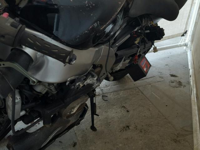 JKAZX4J1X7A066460 - 2007 KAWASAKI ZX600 J1 黑色 照片 9