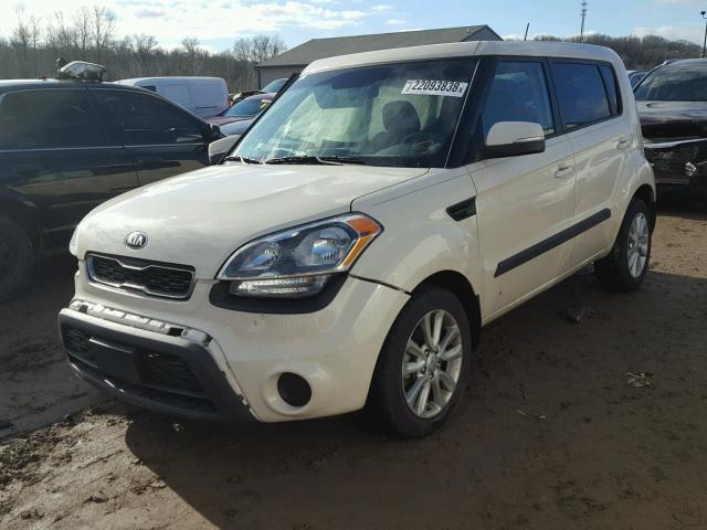 KNDJT2A61D7764169 - 2013 KIA SOUL + WHITE photo 2