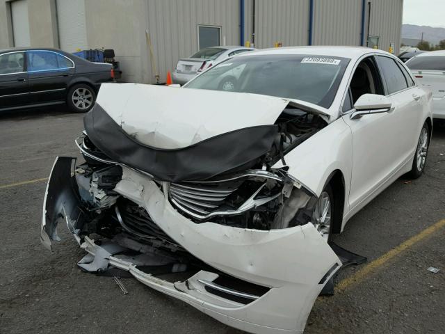 3LN6L2LU4ER812870 - 2014 LINCOLN MKZ HYBRID WHITE photo 2