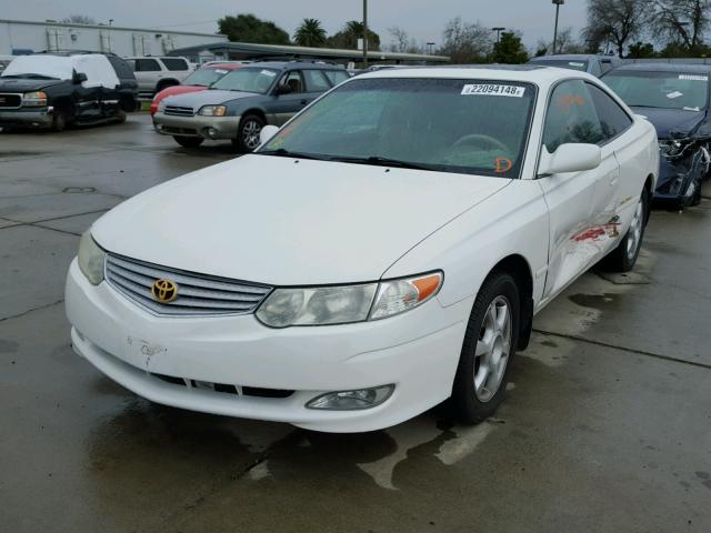 2T1CF28P02C581677 - 2002 TOYOTA CAMRY SOLA WHITE photo 2