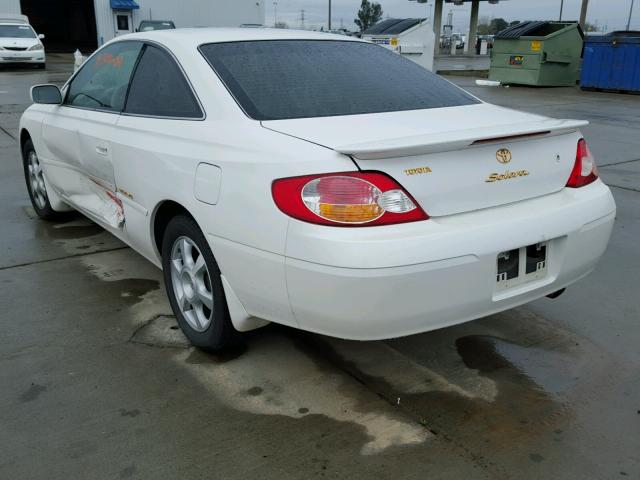 2T1CF28P02C581677 - 2002 TOYOTA CAMRY SOLA WHITE photo 3