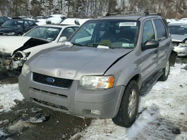 1FMYU03171KB51088 - 2001 FORD ESCAPE XLT TAN photo 2