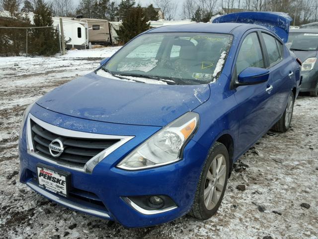 3N1CN7AP1FL801702 - 2015 NISSAN VERSA S BLUE photo 2