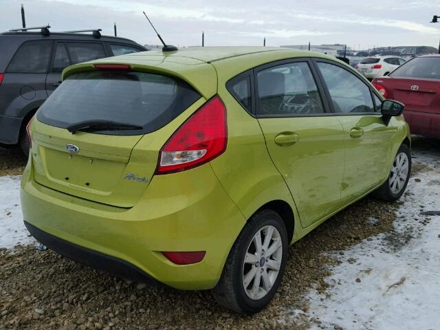 3FADP4EJ6BM218195 - 2011 FORD FIESTA SE GREEN photo 4