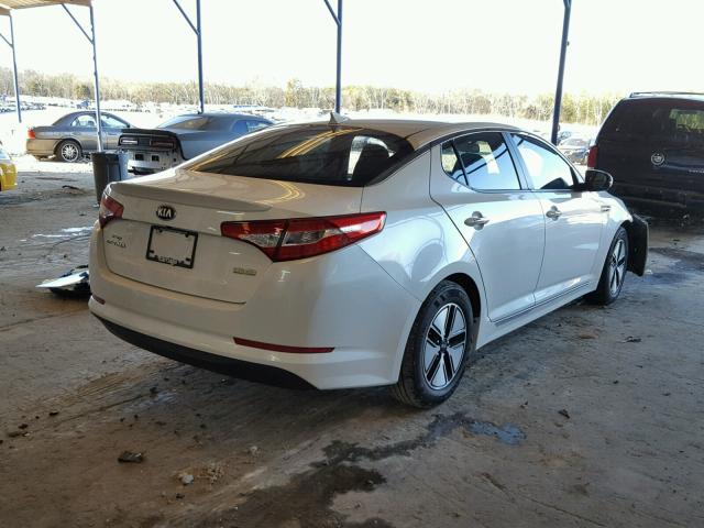 KNAGM4AD6D5045672 - 2013 KIA OPTIMA HYB WHITE photo 4