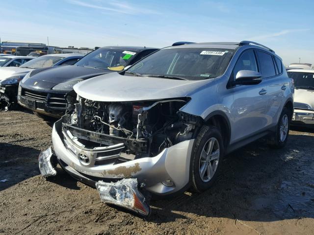 2T3WFREV5EW097474 - 2014 TOYOTA RAV4 XLE SILVER photo 2