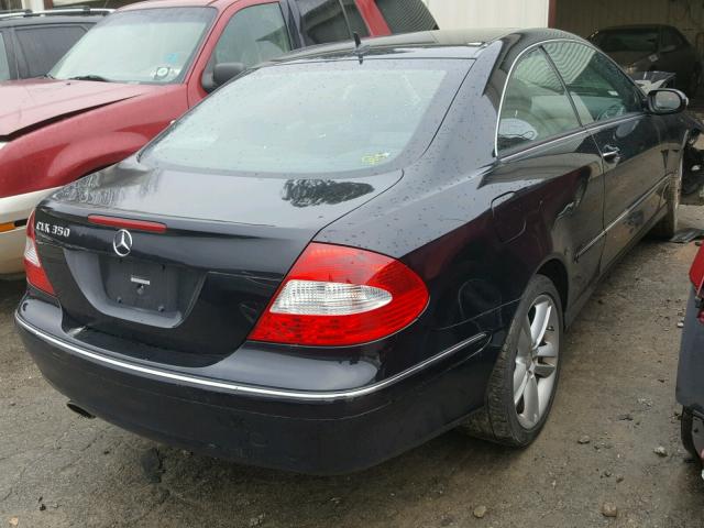 WDBTJ56H58F240172 - 2008 MERCEDES-BENZ CLK 350 BLACK photo 4