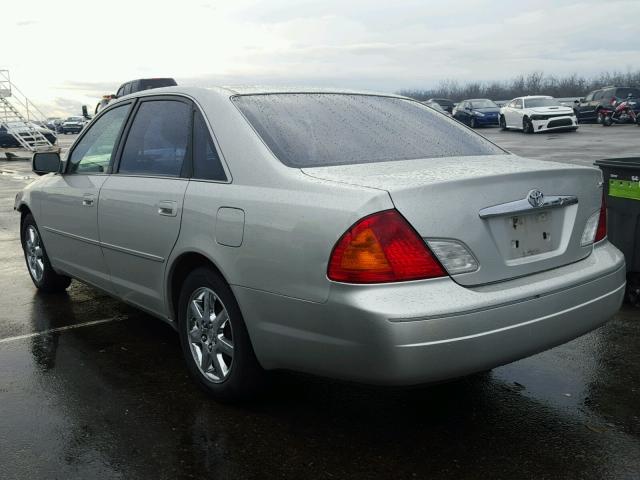 4T1BF28B1YU034411 - 2000 TOYOTA AVALON XL SILVER photo 3