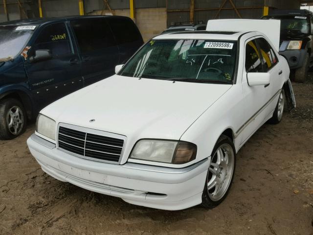 WDBHA24G0XA776098 - 1999 MERCEDES-BENZ C 230 WHITE photo 2